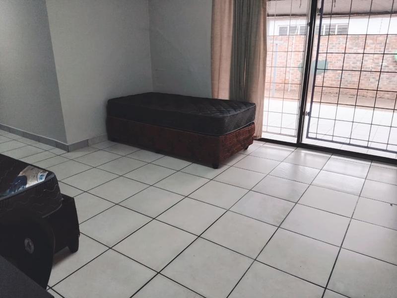 To Let 1 Bedroom Property for Rent in Die Bult North West